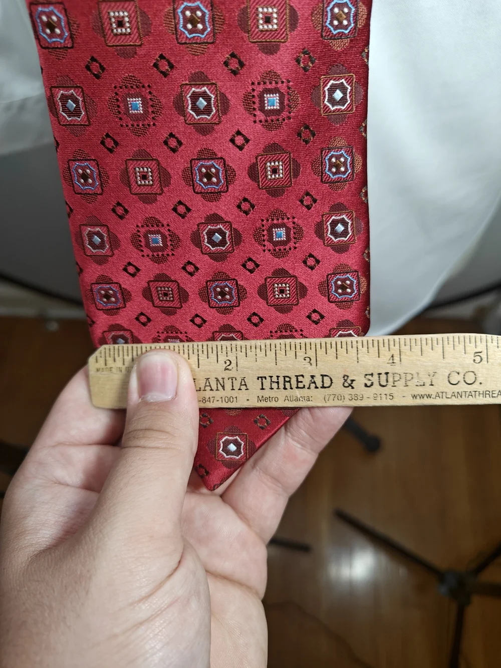 Ermenegildo Zegna Red Blue Geometric Medallion 100% Silk Tie Made in Italy